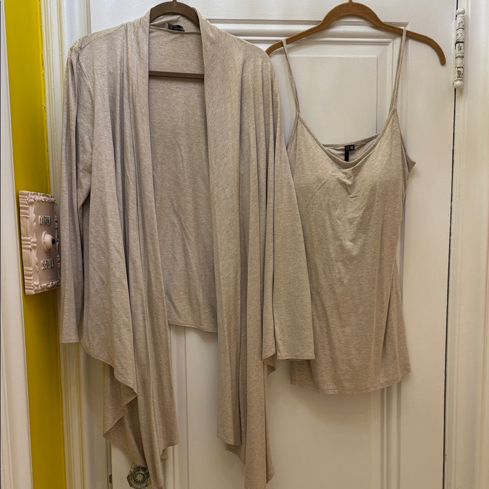 NWOT Beige wrap Cardigan and Tank Top with pads Set - so soft